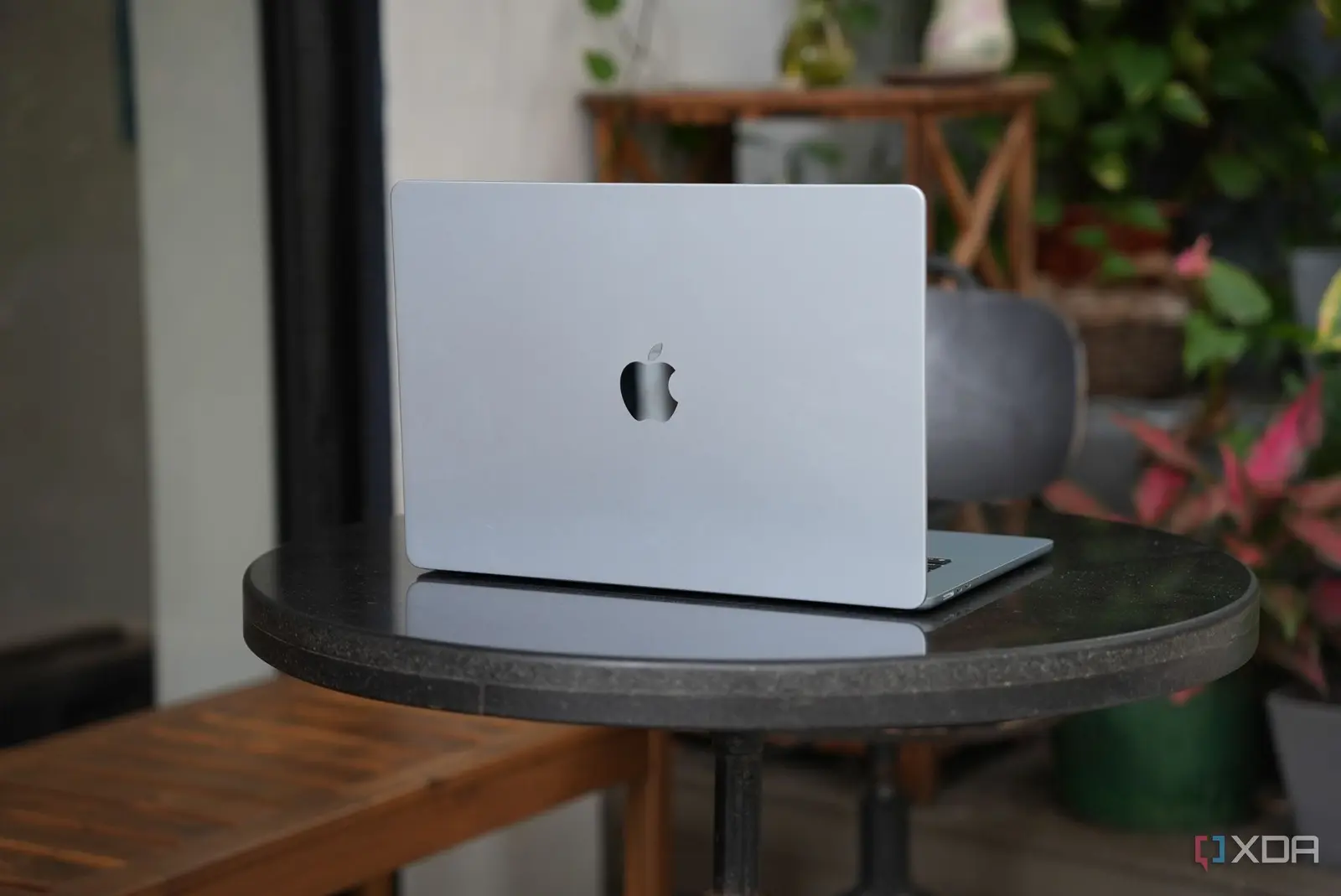 MacBook Air cu M5 în ofertă pe Amazon: Reducere de preț pentru configurația 16GB/512GB