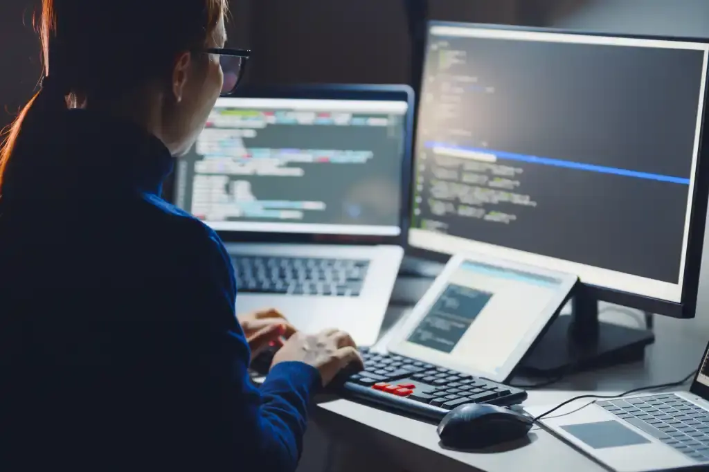 Găuriță critică în kernel-ul Linux: acces root fără clicuri