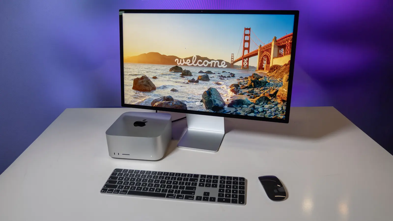 Meta și Apple lansează împreună un model AI cu greutăți deschise