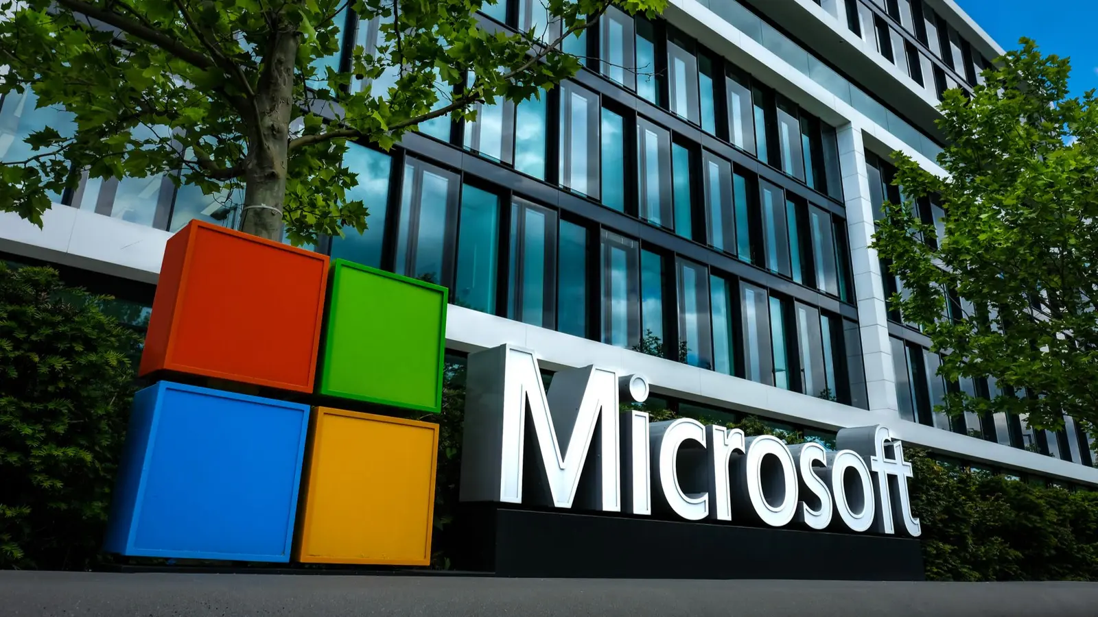 Microsoft și Poliția Japoniei au demontat trei piețe negre ale malware-ului