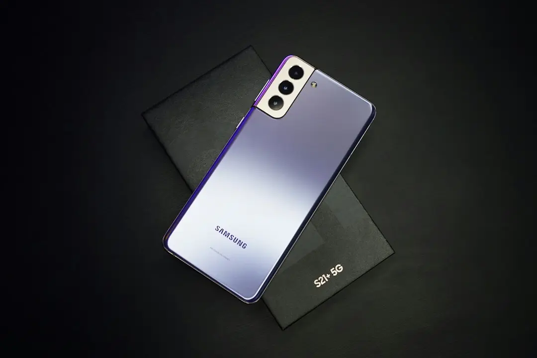 Samsung Galaxy S27 ar putea scădea la 8 GB RAM din cauza penuriei de memorie generate de AI
