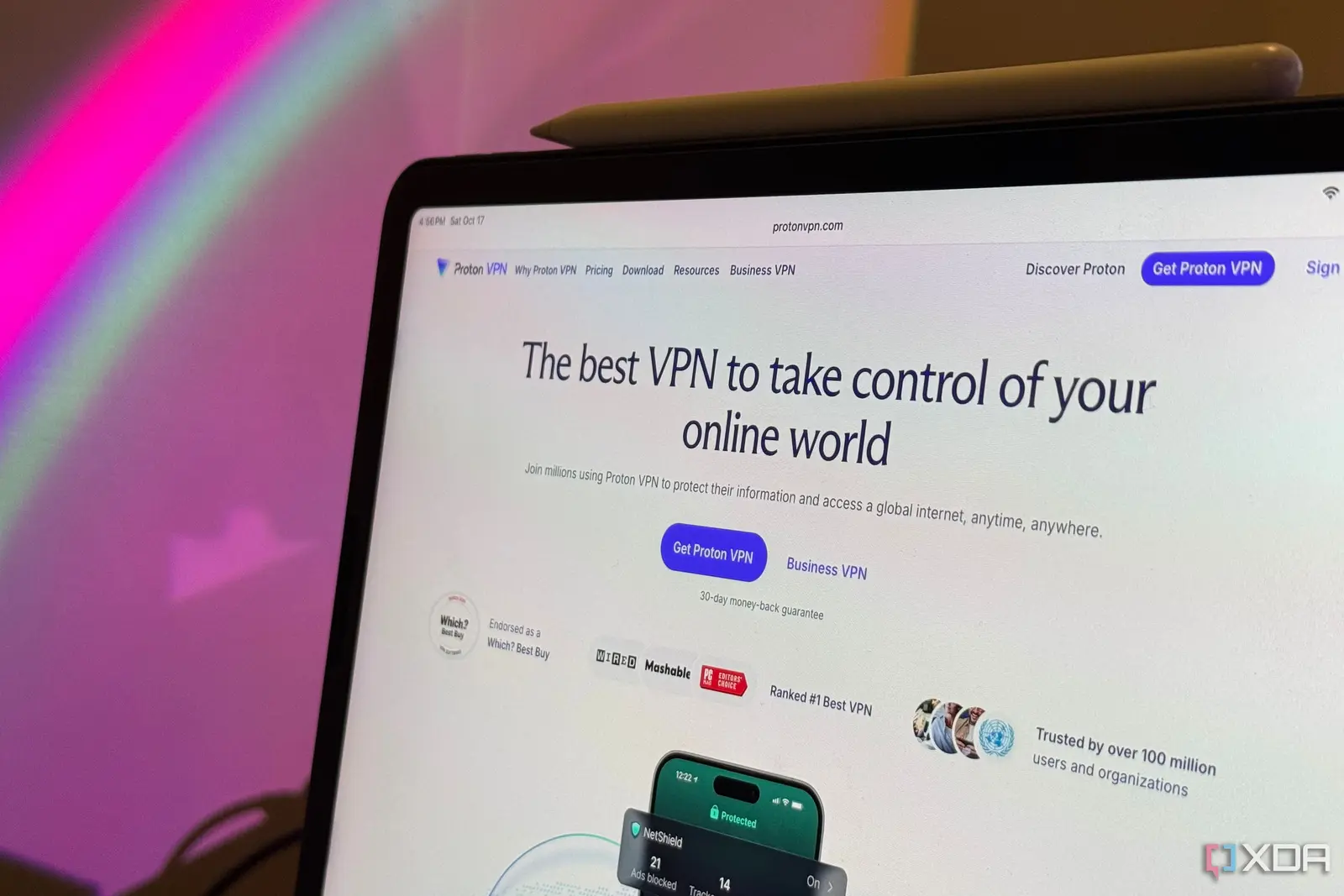 Ce ascunde în realitate un VPN: privind de lângă promisiunile de anonim