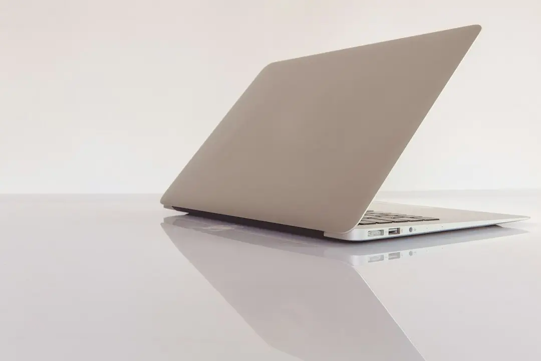 De ce au pierdut primele laptopuri Google suportul pentru localizare?